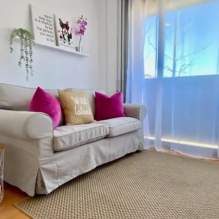 Apartamento El Capricho Terrassa. *